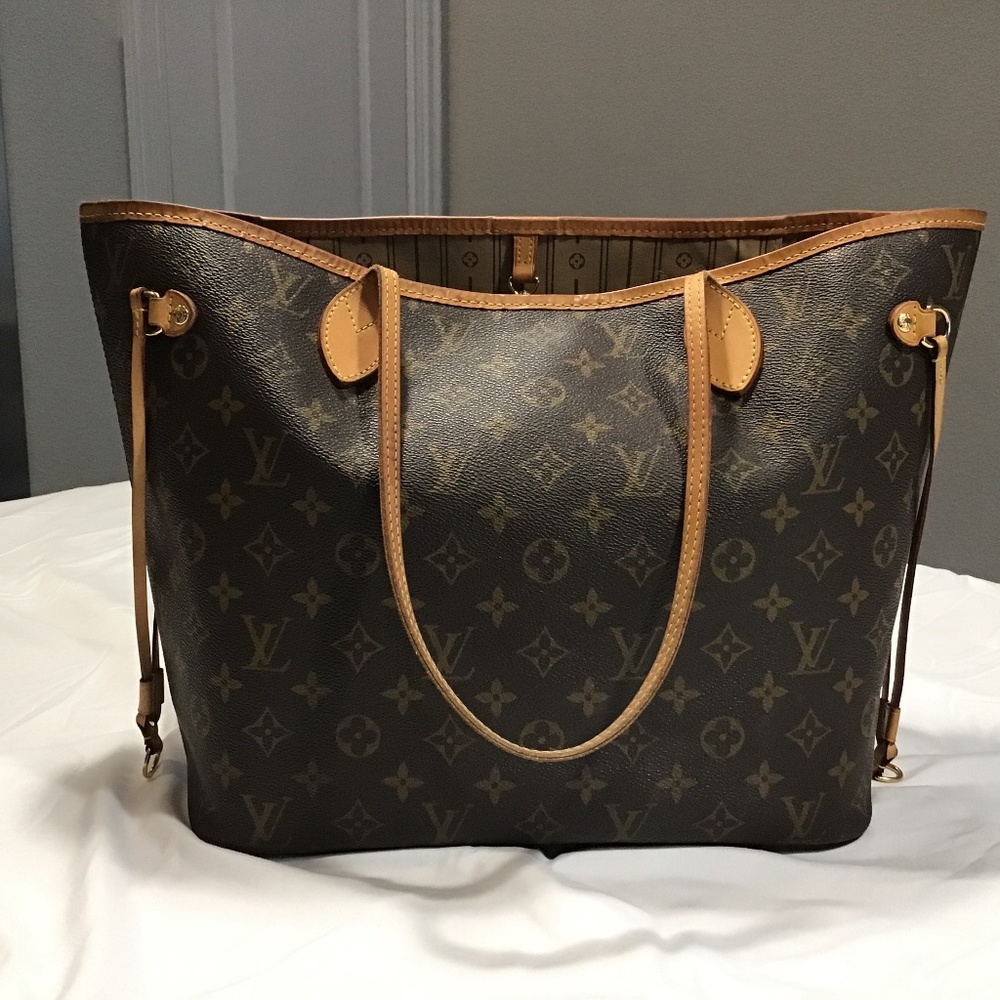 Louis Vuitton Neverfull Monogram MM